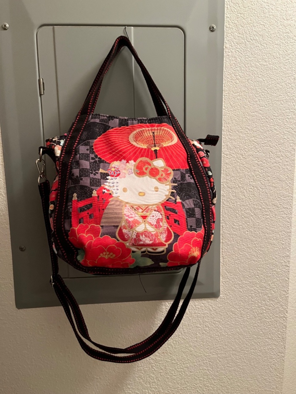 Hello Kitty Manufatto shoulder tote bag - Picture 2 of 8